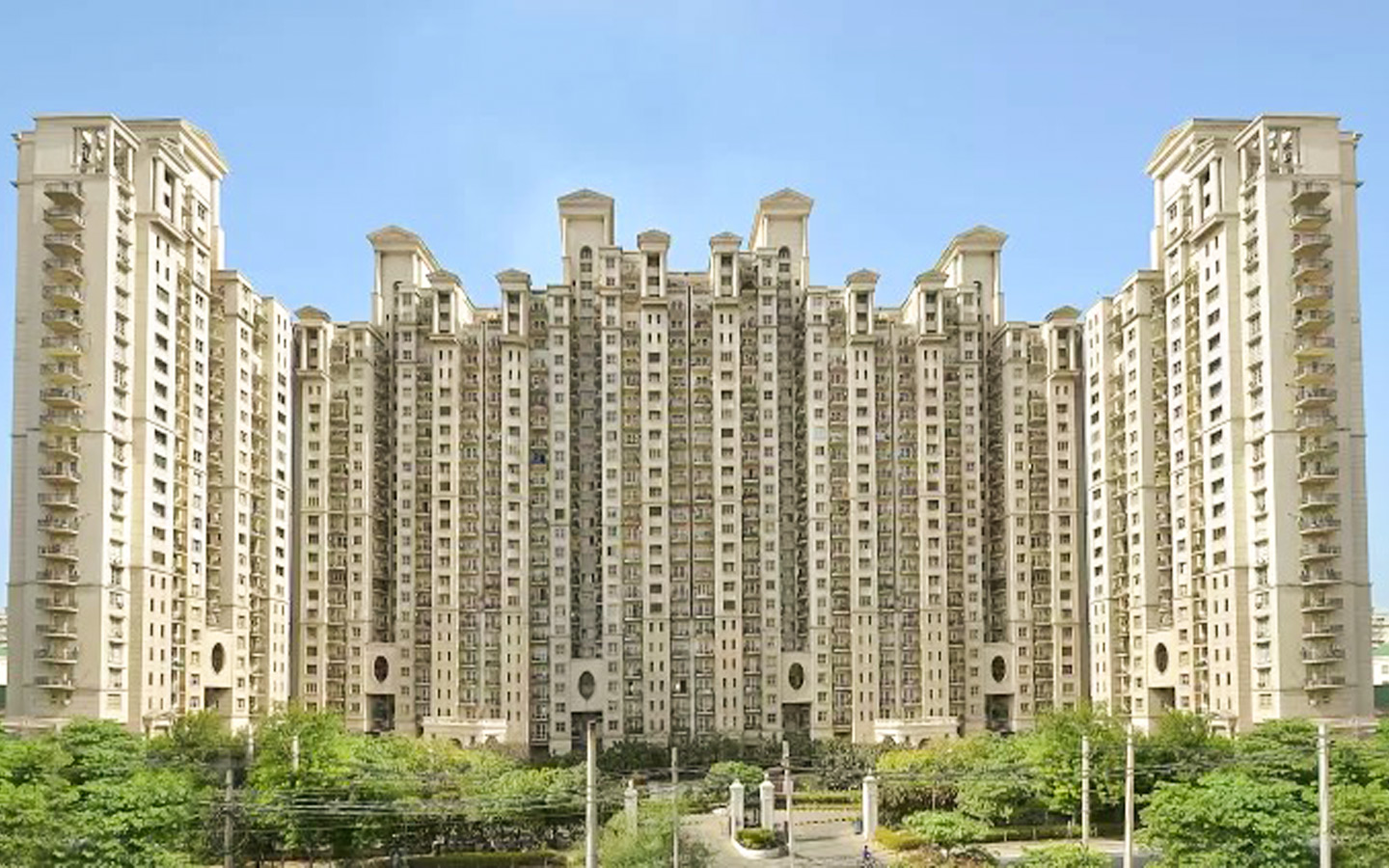 DLF-Hamilton-Court-Image-01