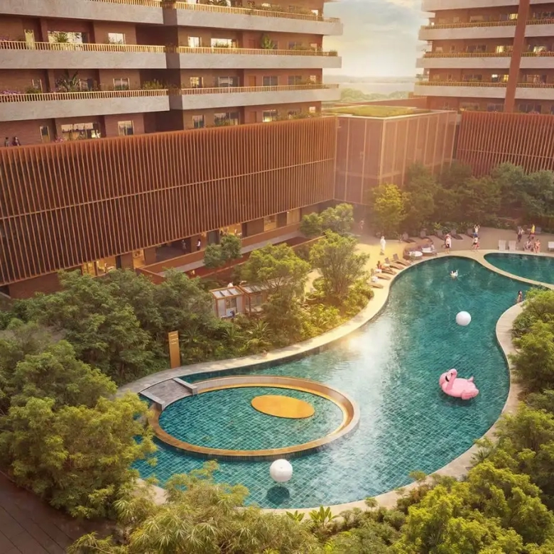 Max 360 Swimming pool